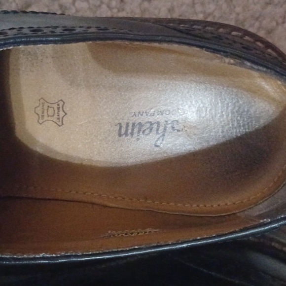 Florsheim Black Leather Brogue Wingtip Oxford - Picture 10 of 15